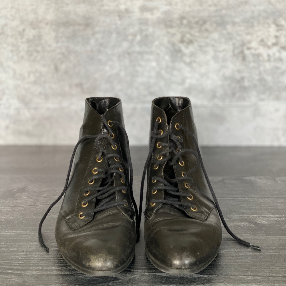 Black Pointed toe lace up shoes